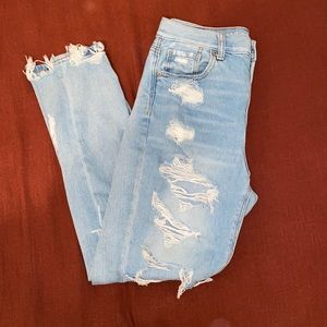 Selling clothes I don’t wear anymore/ haven’t worn in a while.